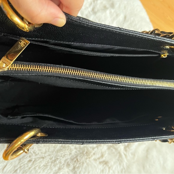 CHANEL Grand Shopping Tote in Black Caviar Leather - Picture 12 of 15
